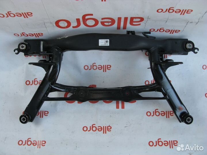 VW Tiguan Golf Passat B8 подрамник задний 2016+