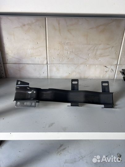 Направляющая электропроводки Scania 6 2556914