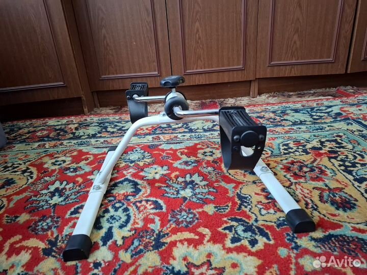 Тренажер для ног