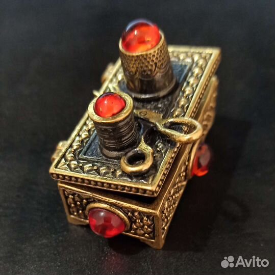 Фигурка-сувенир 