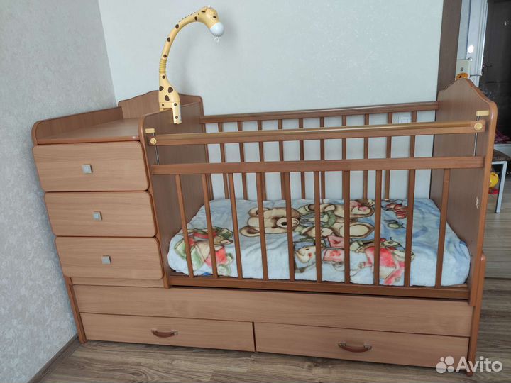 Детская кроватка трансформер с комодом