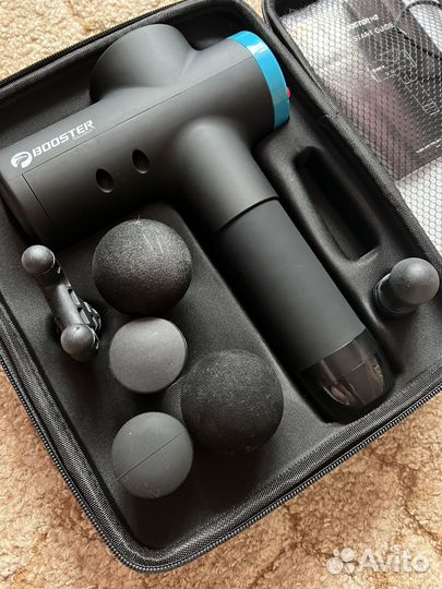 Перкуссионный массажный пистолет Booster M2