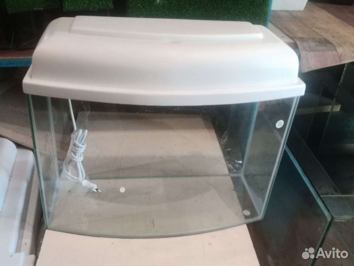 Аквариумы с крышками и без в наличии