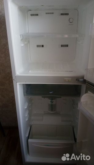 Холодильник 