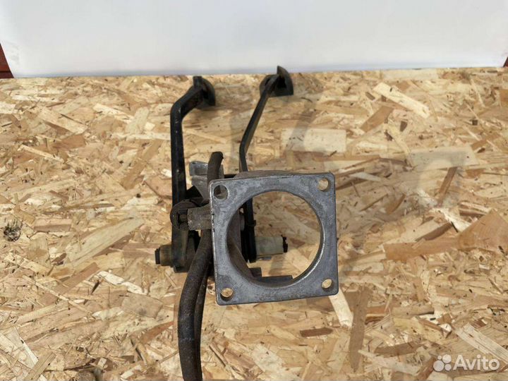 Педальный узел audi 100c4