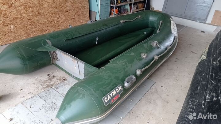 Моторная лодка Кайман 360