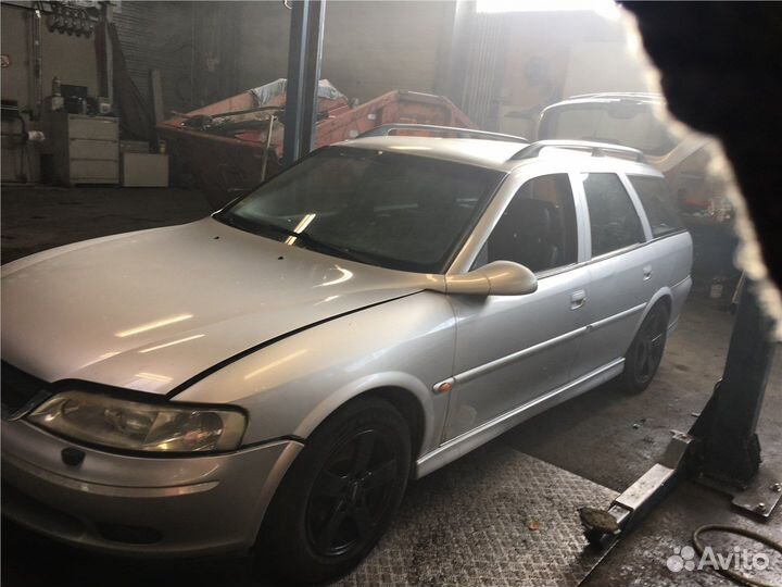 Разбор на запчасти Opel Vectra B