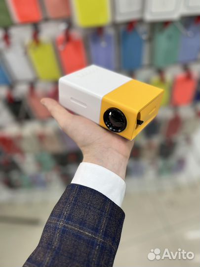 Мини проектор LED Projector новый