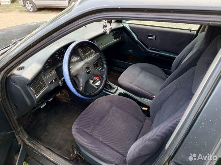 Audi 80 1.9 МТ, 1993, битый, 250 000 км