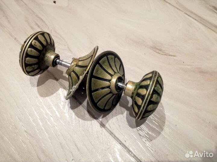 Дверные ручки межкомнатные. Латунь