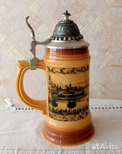 Пивная кружка с крышкой