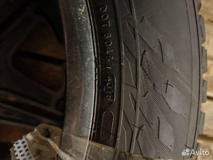 Nokian Tyres Hakkapeliitta 9 SUV 275/50 R20 113T