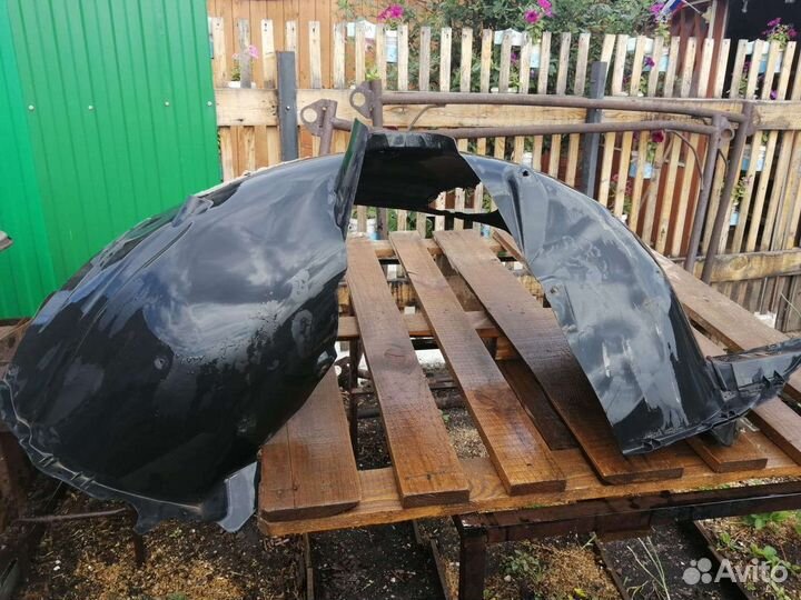 Подкрылок передний левый Skoda Kodiaq