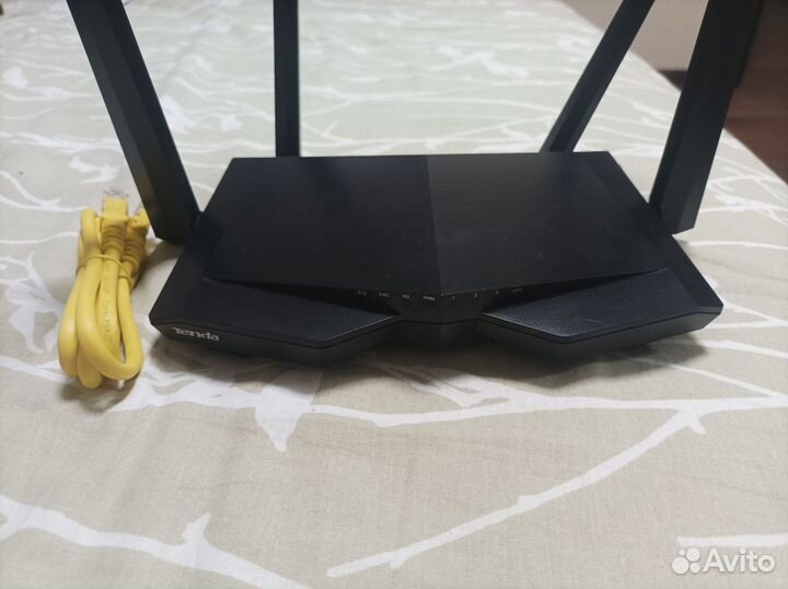 Wi-Fi роутер Tenda AC6