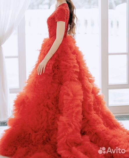 Платье вечернее пышное