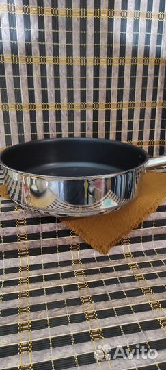 Сотейник из нержавейки с а/п покрытием