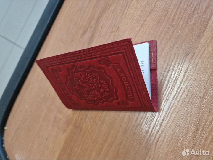 Обложка на паспорт кожаная