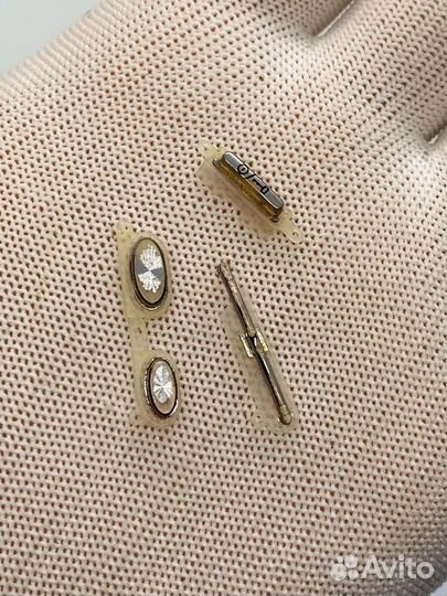 Sony Ericsson U5I Vivaz. Боковые кнопки корпуса