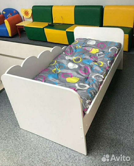 Детская кровать 1400