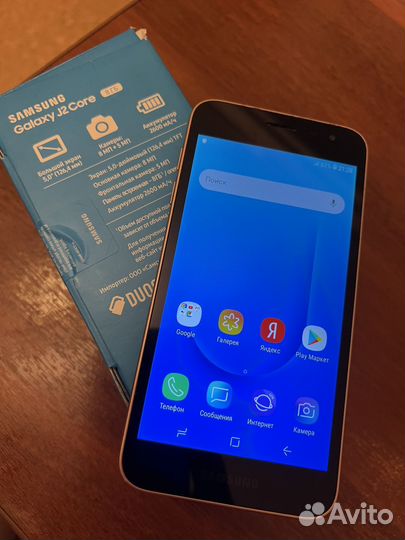 Телефон Samsung Galaxy j2 core