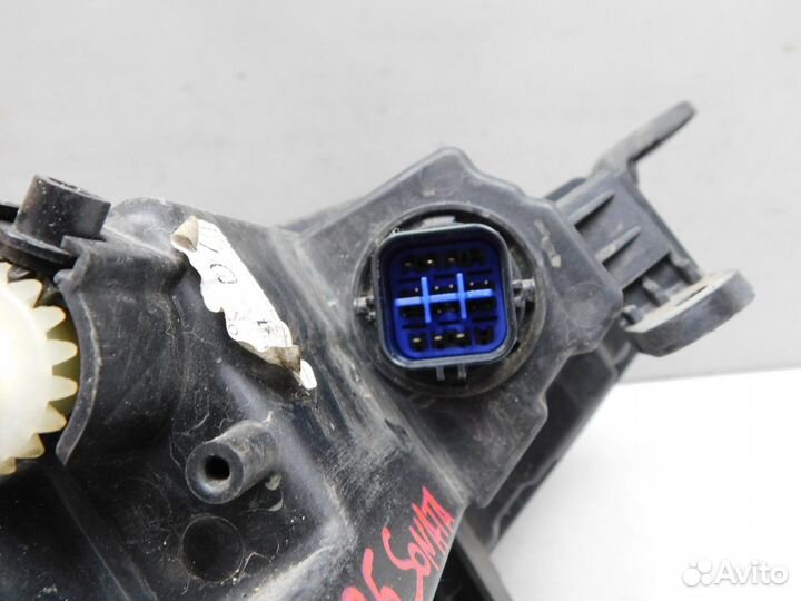 Фара левая Hyundai Sonata viii 92101L1100