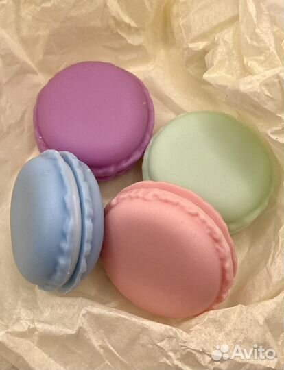 Натуральный бальзам для губ ручной работы