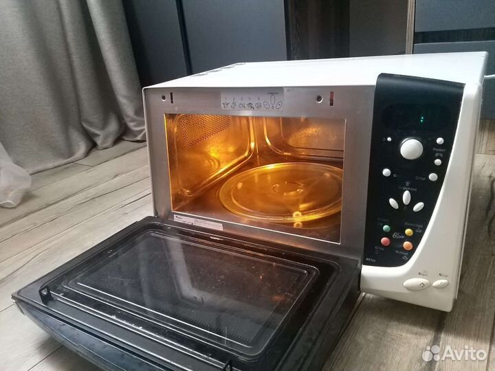 Микроволновая печь Whirlpool