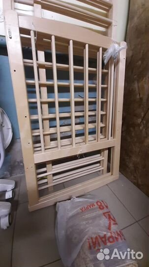 Детская кроватка качалка,манеж