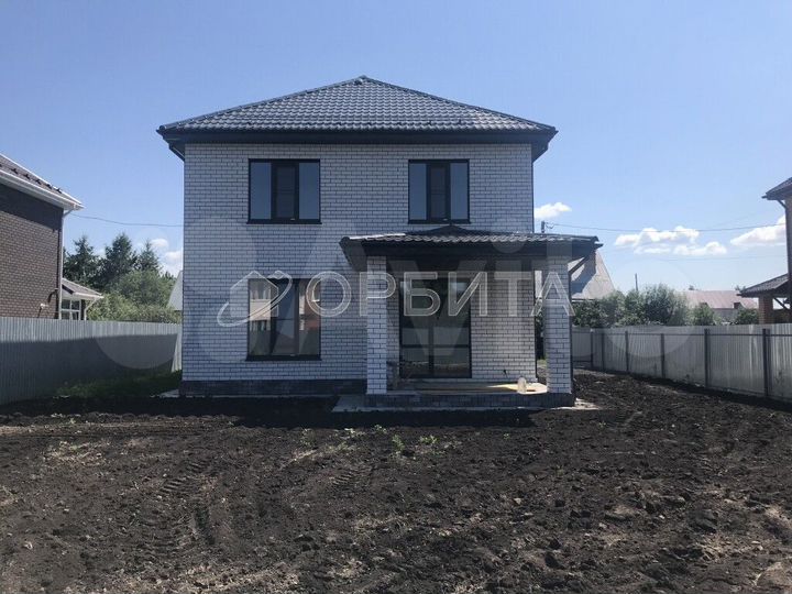 Дом 135 м² на участке 6 сот.