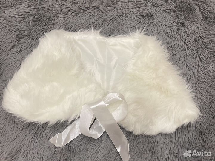 Меховой воротник белый с атласной лентой
