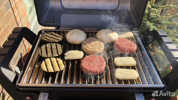 Портативный газовый гриль Char-Broil X200