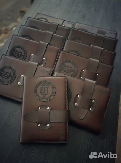 Ежедневник кожаный