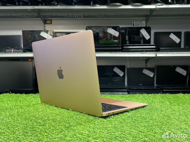 Apple MacBook Air 13 2020 (Core i5 8GB SSD 512GB)