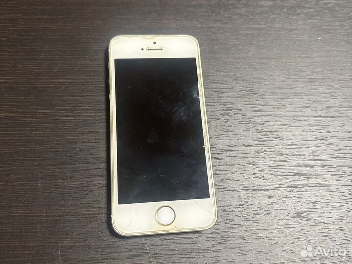 Телефон iPhone 5s