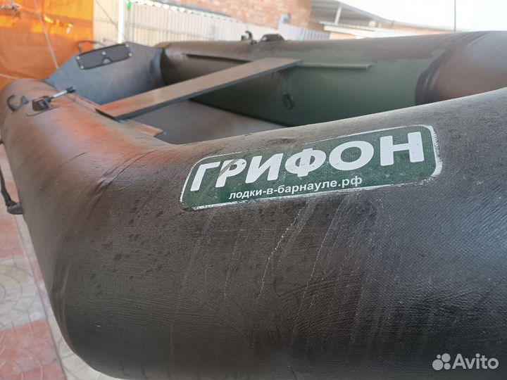Лодка с мотором
