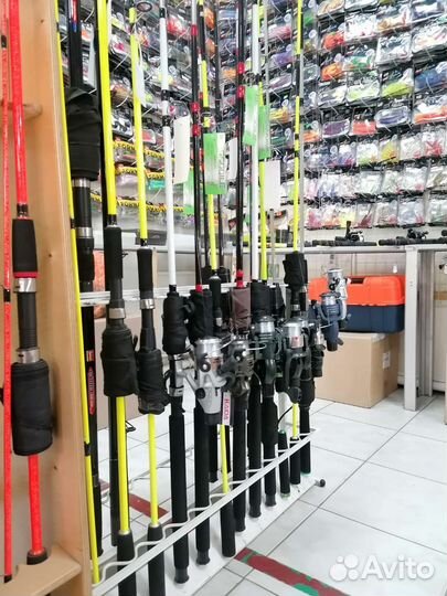 Черви, жмых, спиннинги, грузила, катушки