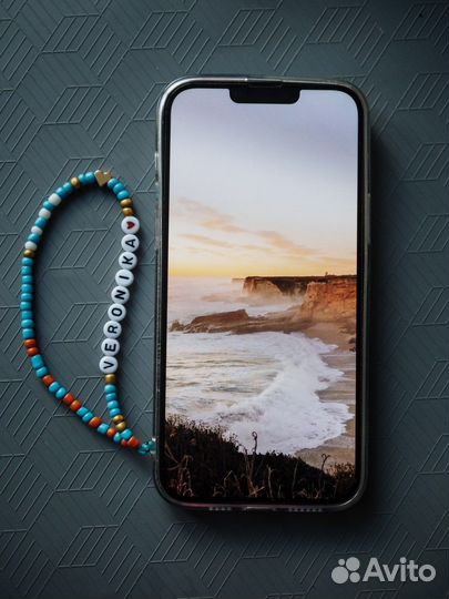 Шнур для смартфона с надписью