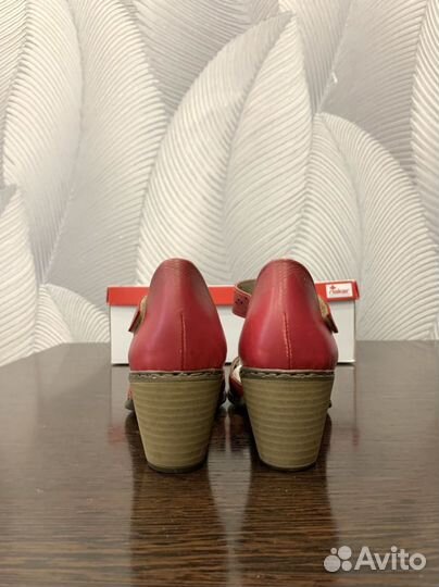 Туфли новые из натуральной кожи