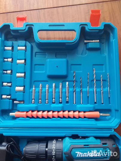 Шуруповерт makita