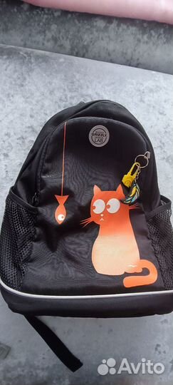 Школьный рюкзак