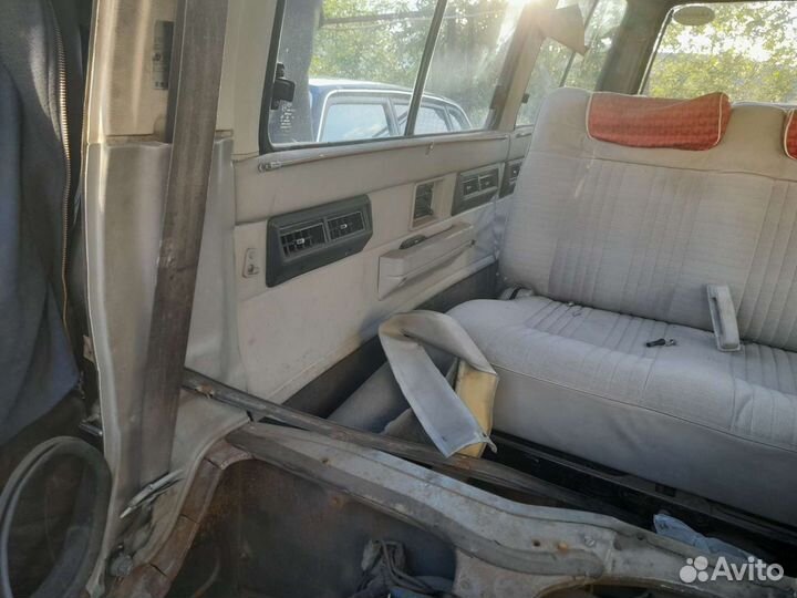 Элементы салона на nissan ванете