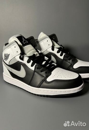 Кроссовки Nike Air Jordan 1 Black & White Люкс