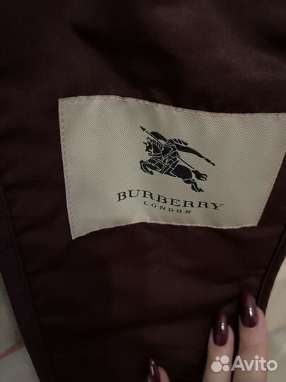 Куртка Burberry женская