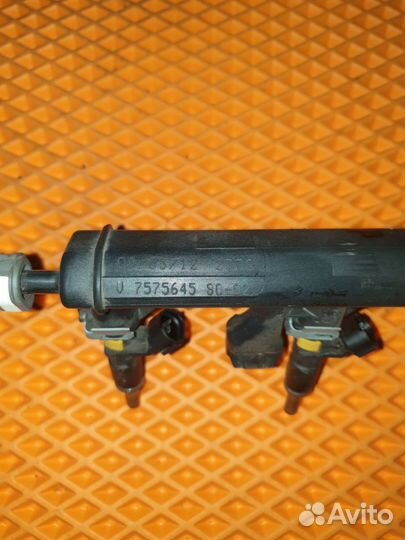 Рейка топливная (рампа) Peugeot 308