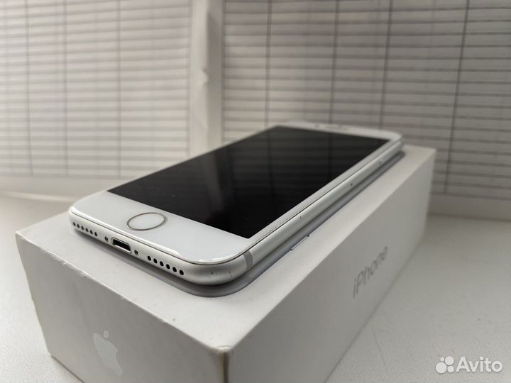iPhone 7, 32 ГБ