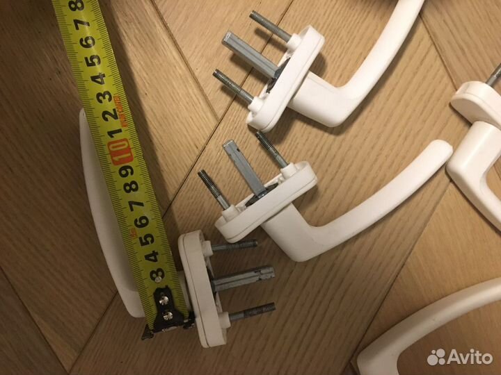 Ручки пластиковые оконные