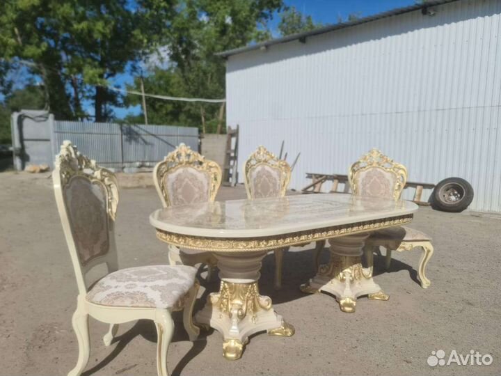 Стол, стулья