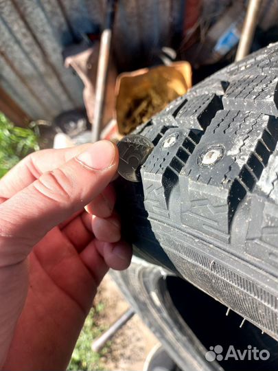 Dunlop Grandtrek Ice 02 215/60 R17