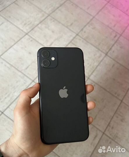 iPhone 11, 64 ГБ