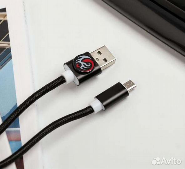 Держатель для проводов и кабель usb